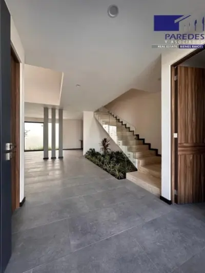 C111 Casa en Venta 3 recamaras Rincon de la Montaña Morelia
