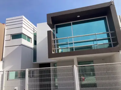 Bella residencia al sur de Pachuca, excelente ubicación