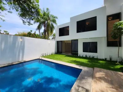 Casa en venta en Cuernavaca - foto 2