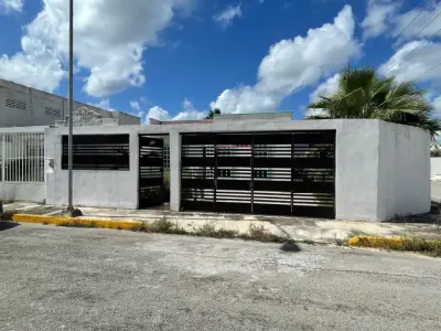 VENTA DE CASA EN FRACC. LAS AMERICAS EN ESQUINA 