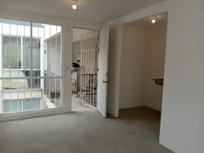 HUEHUETOCA EDO MEX. Departamento en área segura, se aceptan
