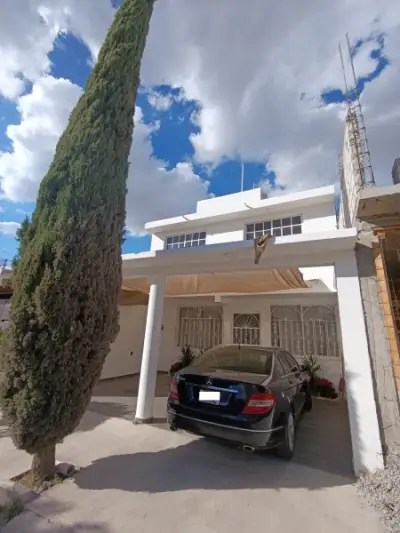 Casa en venta en Corregidora - foto 2