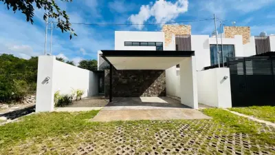 VENTA DE RESIDENCIA EN TEMOZOZN NORTE MERIDA YUCATAN 