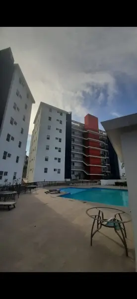 Departamamento en renta para roomie hombre en cumbres