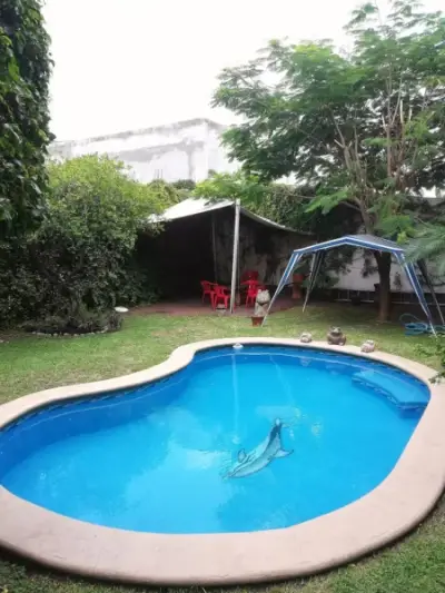 VENTA DE PRECIOSA CASA EN CUERNAVACA CON ALBERCA Y JARDIN