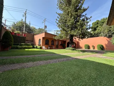 Casa en venta en Cuernavaca - foto 2