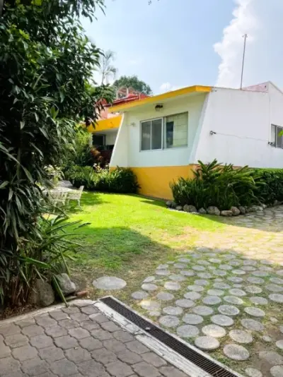 Casa en venta en Cuernavaca - foto 2