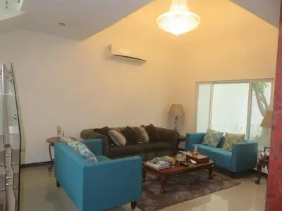 Casa en venta en Arteaga - foto 2