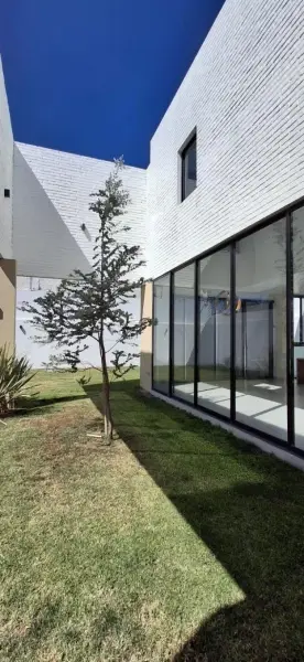 Casa en venta en Tlajomulco de Zúñiga - foto 2