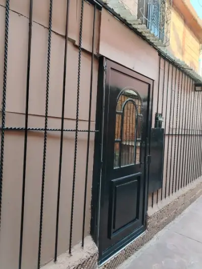 CASA DENTRO DE FRACCIONAMIENTO A 10 MIN DE METRO MÚZQUIZ 