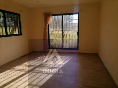 Casa en venta en Ziracuaretiro - foto 3