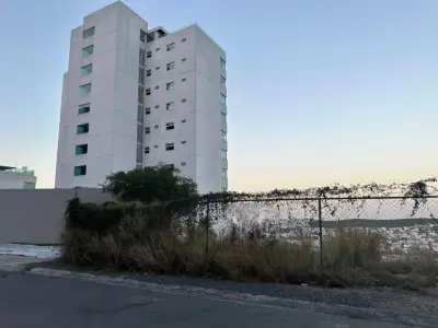 Terreno en venta en colinas de san jeronimo zona poniente.