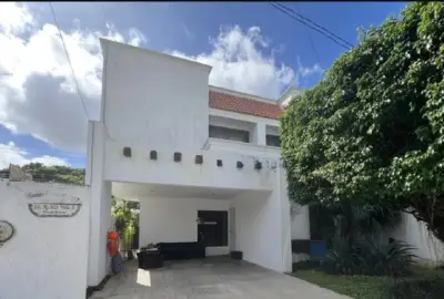 VENTA DE CASA EN UNA PRIVADA EN CHUBURNA DE HIDALGO MERIDA