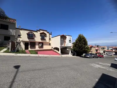 Casa Super Grade en Colinas del Rey
