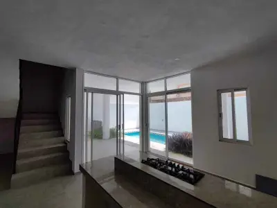 HERMOSA Y COMODA CASA EN VENTA, NUEVO VALLARTA