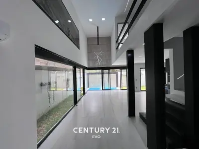 Casa con alberca privada en Residencial Exclusivo