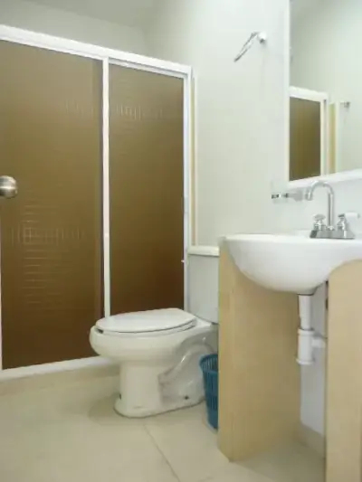 Casa en venta en Encarnación de Díaz - foto 3