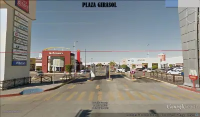 48 M2 LOCAL 31 COMERCIAL U OFICINA PLAZA GIRASOL COL SAHUARO