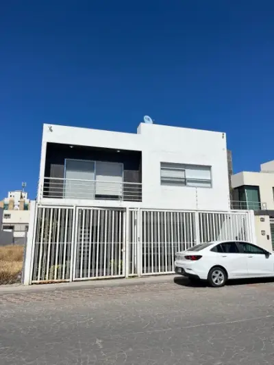 Casa en venta en Senda del Amanecer, Milenio III, Querétaro