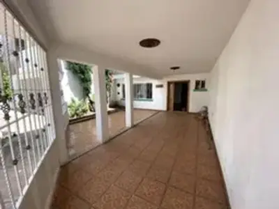Casa en venta en León - foto 2