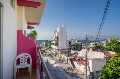 Hoteles y edificios en venta en Puerto Vallarta - foto 5