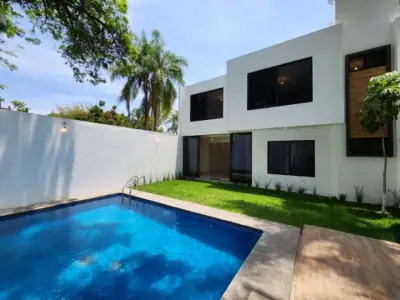 Casa en venta en Cuernavaca - foto 2