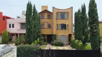 EXELENTE CASA EN FRAC. PRIVILEGIADO UBICACION Y SEGURIDAD