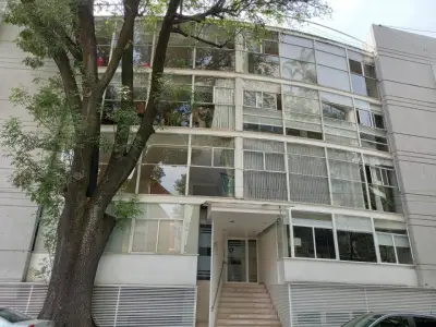AMPLIO DEPARTAMENTO PROXIMO A INSURGENTES Y PARQUE SAN LOREZ