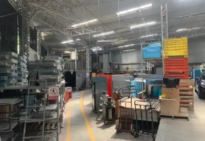 BODEGA INDUSTRIAL EQUIPADA 
