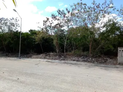 VENTA DE TERRENO EN PRIVADA XCANATUN MERIDA YUCATAN 