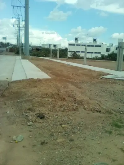 Terreno en venta en Aguascalientes - foto 2