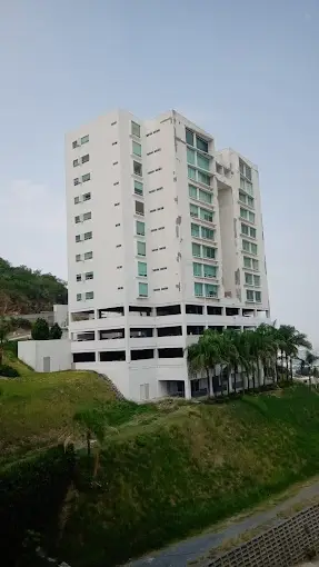 EN VENTA HERMOSO PENTHOOUSE EN ZONA EXCLUSIVA DEL SUR DE MON
