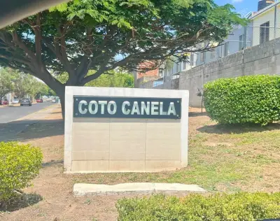 Casa en venta en Zapopan - foto 2