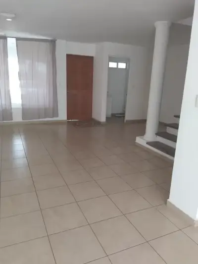 EXCELENTE CASA EN VENTA ZONA NORTE