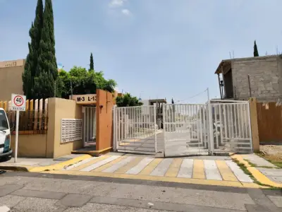 Casa en Venta – Remodelada – Héroes Ozumbilla, Tecámac