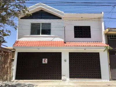 Casa en venta sobre blvd Delta