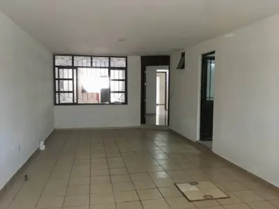 Casa en venta en León - foto 2