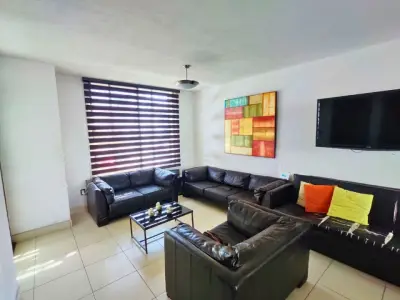 Casa en venta en León - foto 2