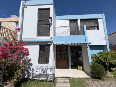 Se vende hermosa casa en la unidad militar 