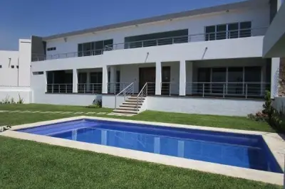 Elegancia, Confort y Tecnología Casa de Ensueño en Burgos