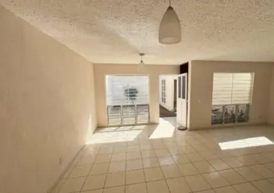 Casa en venta en Guadalajara - foto 2
