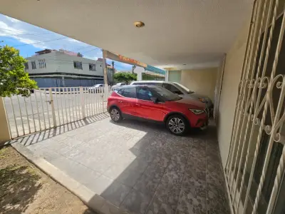 Casa en venta en Guadalajara - foto 2