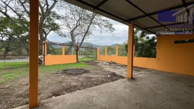 Local comercial en venta en Zihuatanejo de Azueta - foto 2