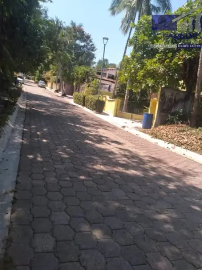 Venta de Terreno frente campo de golf palma real Ixtapa T501
