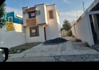 Casa en venta Col.  Los Nogales excelente ubicación.