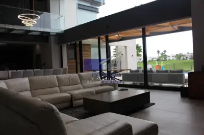 QR303 Residencia en Venta, Campo de Golf El Campanario, Qro