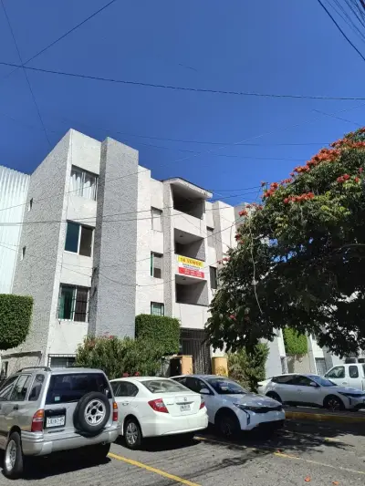 Departamento remodelado en venta