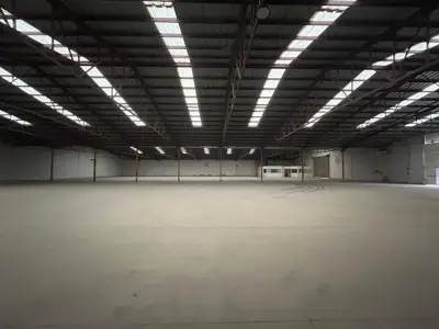 BODEGA INDUSTRIAL EN VENTA O RENTA, Superficie: 3,096m2 