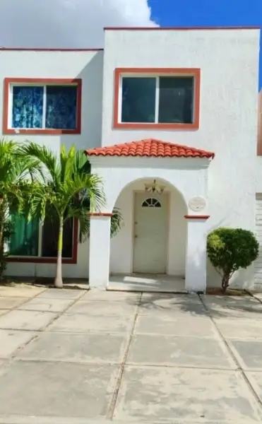VENTA O RENTA DE CASA EN PRIVADA DE CHUBIURNA MERIDA YUCATAN