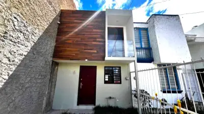 Casa en venta en Zapopan - foto 2